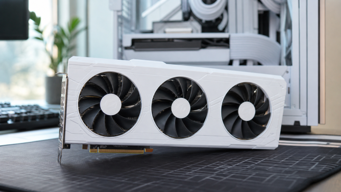 XFX Radeon RX 9070 XT branca aparece em oferta por R$ 3.999 no KaBuM!
