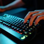 Agentes de IA ampliam desafio de segurança de identidades nas empresas