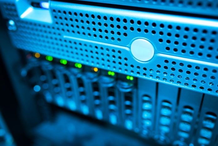 Agentes de IA reacendem alerta sobre consumo de energia em data centers