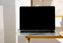 Como feeds generativos estão fragmentando o foco no trabalho Como feeds generativos estão fragmentando o foco no trabalho