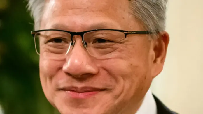 Jensen Huang defende modelos chineses de IA em meio à disputa tecnológica