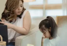 Mãe usa agentes de IA para organizar filhos, calendário e tarefas domésticas Mãe usa agentes de IA para organizar filhos, calendário e tarefas domésticas