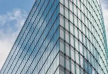 Microsoft e Mistral ampliam parceria para IA sob controle empresarial Microsoft e Mistral ampliam parceria para IA sob controle empresarial