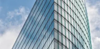 Microsoft e Mistral ampliam parceria para IA sob controle empresarial Microsoft e Mistral ampliam parceria para IA sob controle empresarial