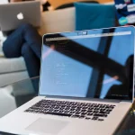 Microsoft reforça controles para evitar que agentes de IA saiam do controle