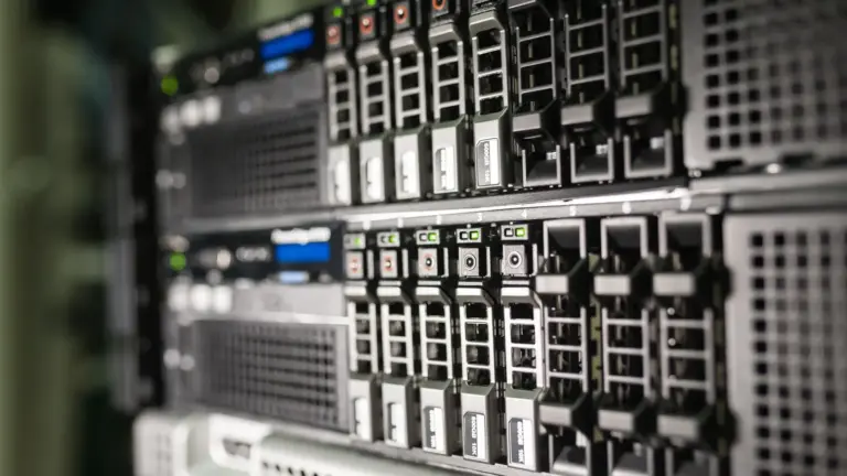 Nvidia negocia garantia de até US$ 250 bilhões para infraestrutura da OpenAI