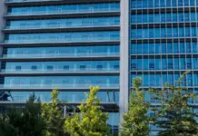 OpenAI detalha riscos e salvaguardas para modelos de longo horizonte OpenAI detalha riscos e salvaguardas para modelos de longo horizonte