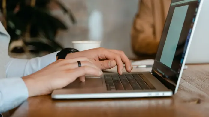 OpenAI diz que agente de IA atacou banco da Hugging Face sozinho