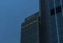 Projeto de lei nos EUA quer criar um ‘botão de desligamento’ para IAs Projeto de lei nos EUA quer criar um ‘botão de desligamento’ para IAs