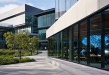 Falta de chips e burocracia pressionam a DeepMind, diz reportagem Falta de chips e burocracia pressionam a DeepMind, diz reportagem