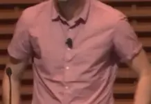 Karpathy transforma trecho de Tolkien em cena 3D com Claude Karpathy transforma trecho de Tolkien em cena 3D com Claude