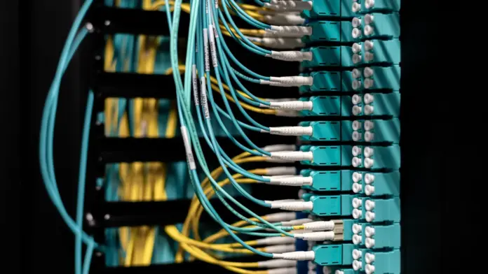 Modelos chineses de IA ampliam pressão sobre OpenAI, Anthropic e Nvidia Modelos chineses de IA ampliam pressão sobre OpenAI, Anthropic e Nvidia